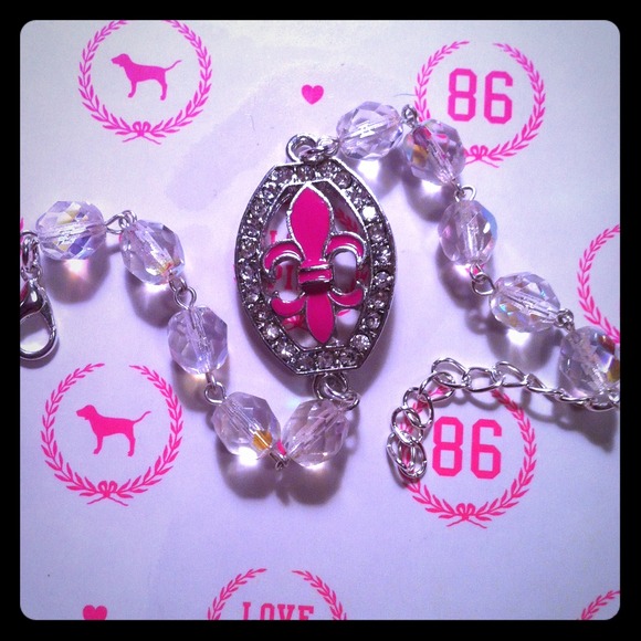 Beaded AB FLEUR DI LIS Rhinestone Bracelet - Picture 1 of 4
