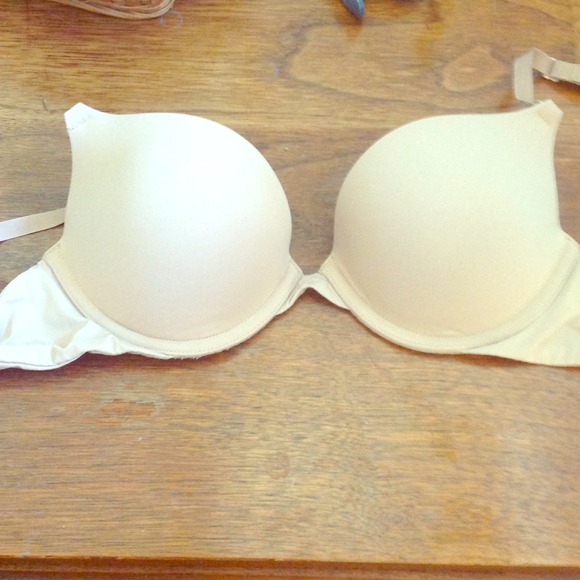 Victoria secret tan push up bra