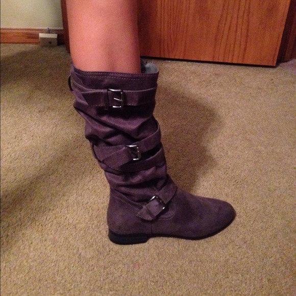 Grey boots - NWOT