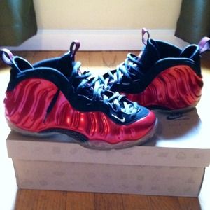 Metallic Red Foams