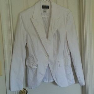 White stretch blazer size 18