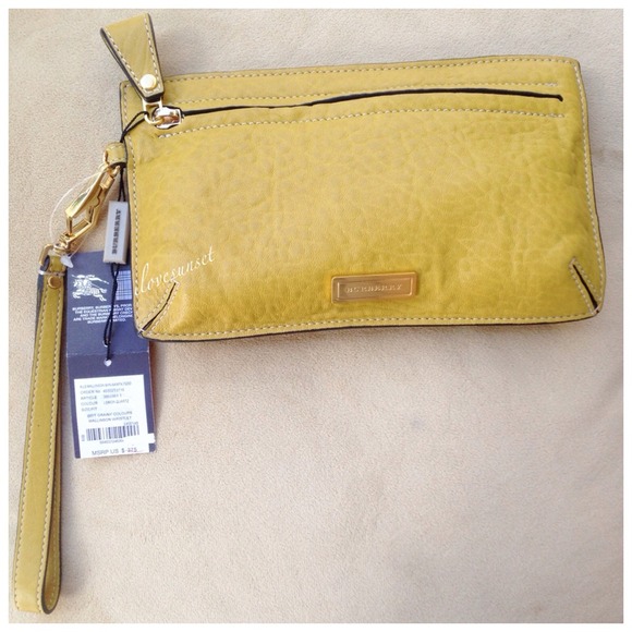 Burberry Clutches & Wallets - Extra Pics Burberry Wristlet