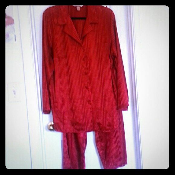 Cacique Red 2 piece night set size 18 / 20