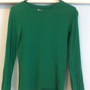Basic green long-sleeved top
