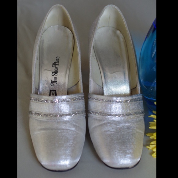 Vintage Box Toe Silver & Glitter Heels 8.5B - Picture 4 of 6