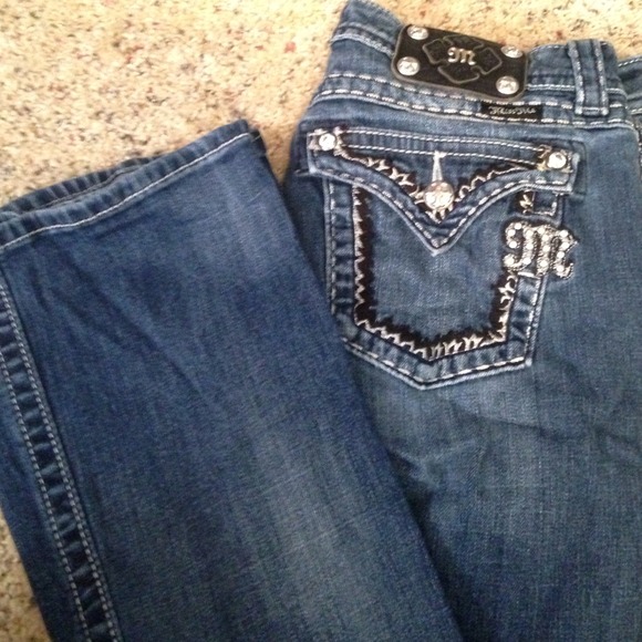 ✨SOLD IN BUNDLE✨ miss me jeans