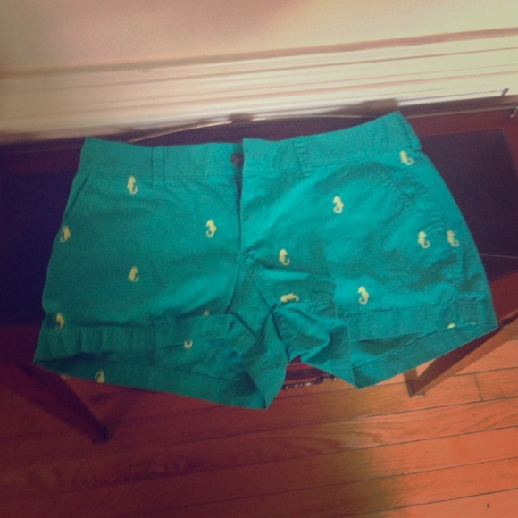 Cute and fun SEAHORSE shorts from old navy !