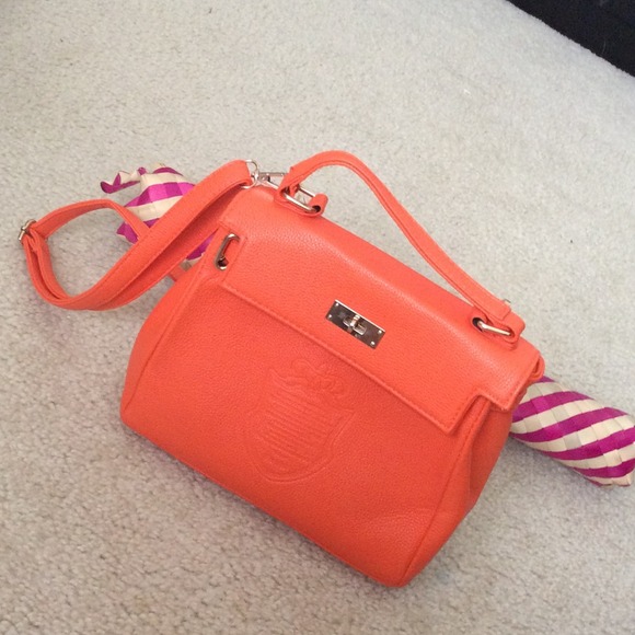 Stylish cross body or hand bag