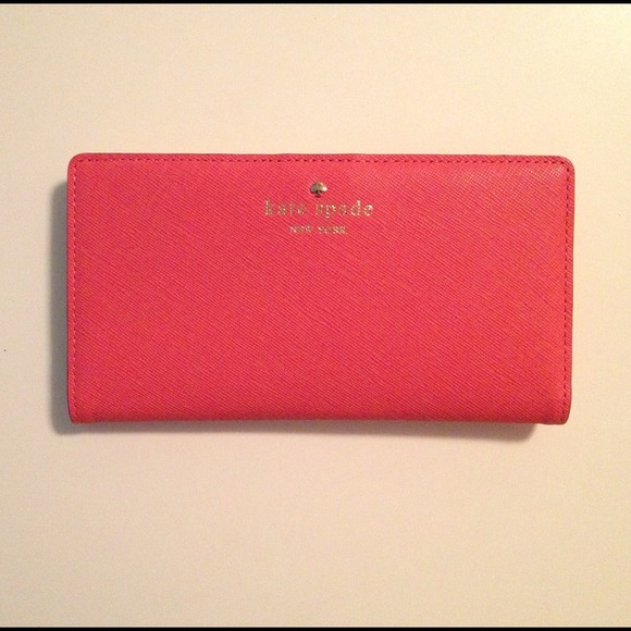 ⚡LABOR DAY SALE!⚡ KATE SPADE💋 - Stacy Wallet