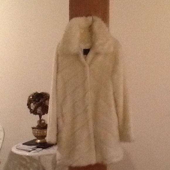 Faux fur  winter white
