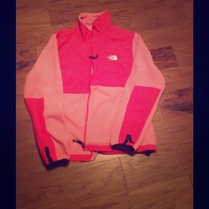 NWOT Northface women's jacket (ON HOLD)