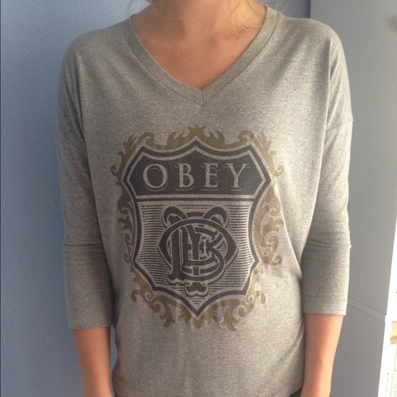 Obey top