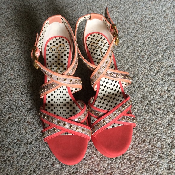 Jessica Simpson coral heels - Picture 2 of 3