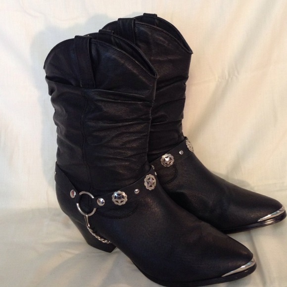 Black leather Dingo boots.