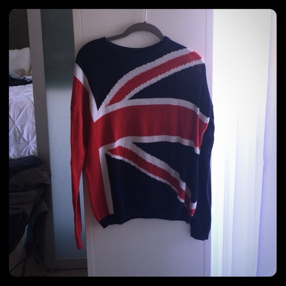 Brandy Melville Sweater