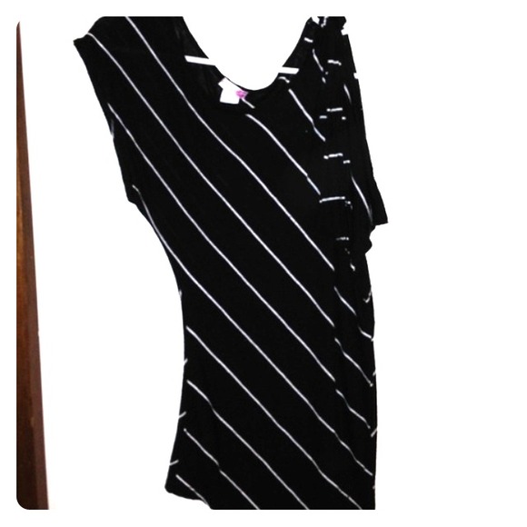 Black & White Striped Shirt - Picture 1 of 2