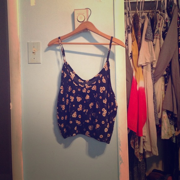 Brandy Melville floral tank NWOT bundle