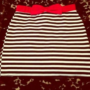 Shasa skirt w/ red bow!!!!