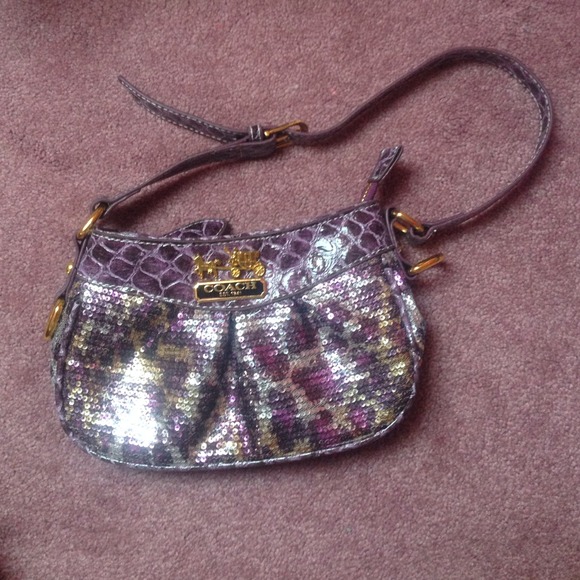 Coach purse - Picture 1 of 3
