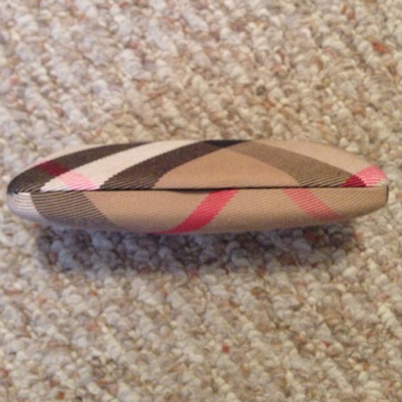 Burberry Glasses Case - Picture 4 of 4