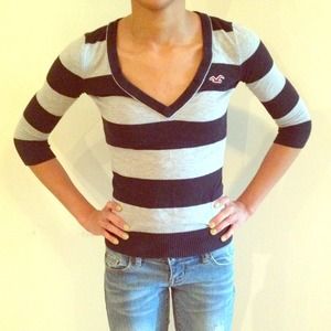 Hollister sweater! 💥10% off!💥