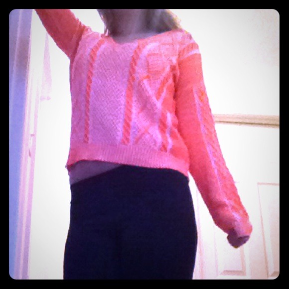 Bright orange sweater 💕