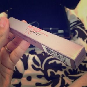 MAC Limited Edition Osbournes Penultimate Liner