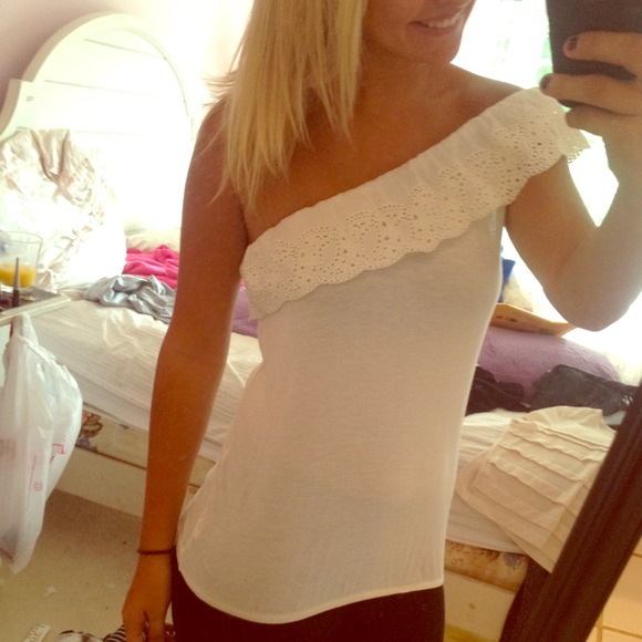 American eagle one shoulder white top