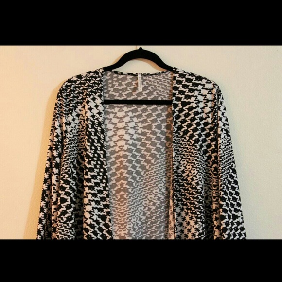Hounds tooth cardigan - Picture 2 of 2
