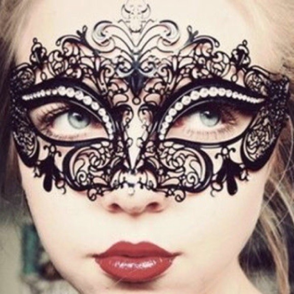 Masquerade mask 💜👯