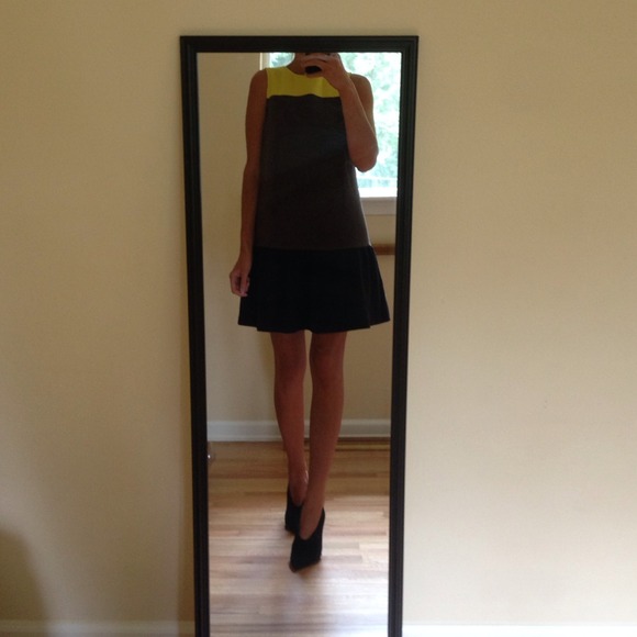 super adorable fun dress💛