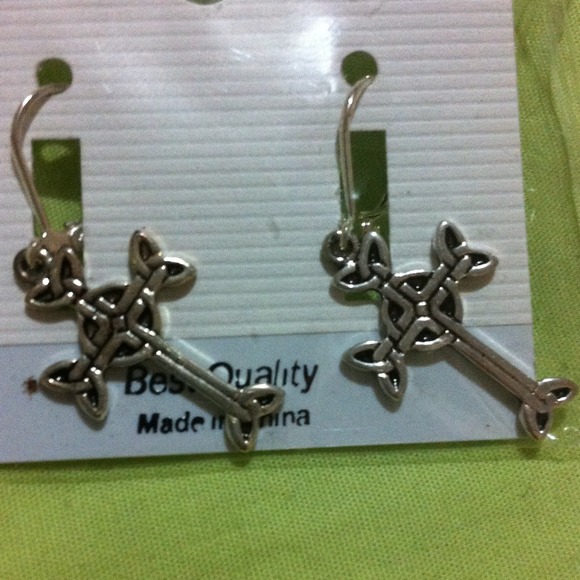 Designed sterling silver cross earrings - Picture 1 of 3