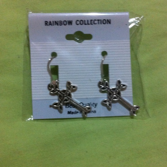 Designed sterling silver cross earrings - Picture 2 of 3