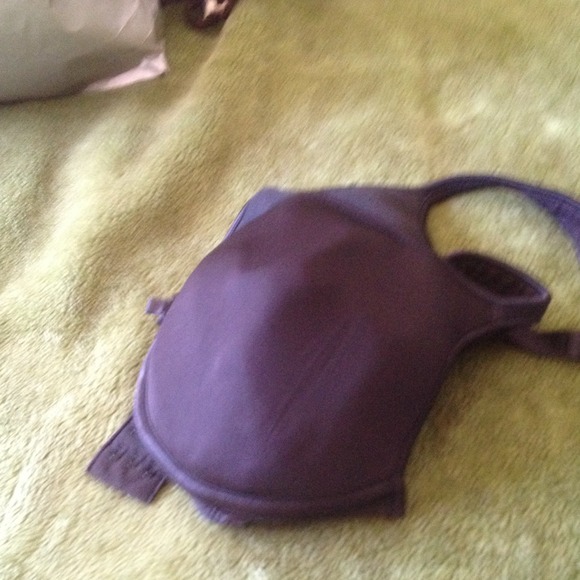 3 bras - Picture 3 of 3