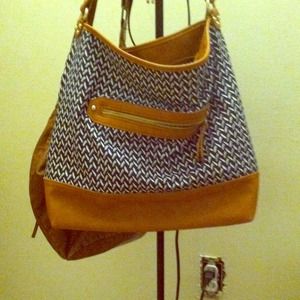 Hand bag
