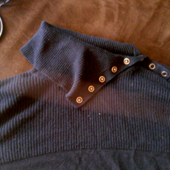 Black ribbed sweater - Picture 2 of 2