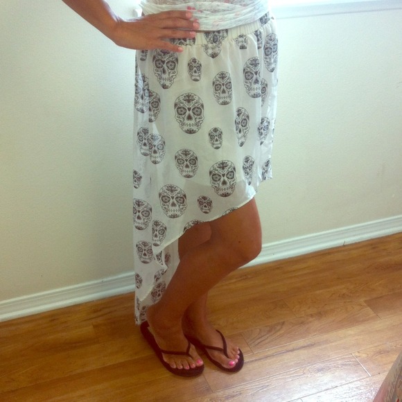 high low skirt