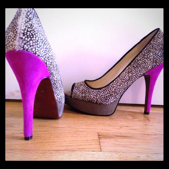 Enzo Angiolini Sully Dot Print Pump