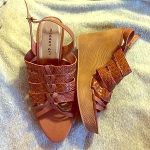 Brown Madden Girl wedges