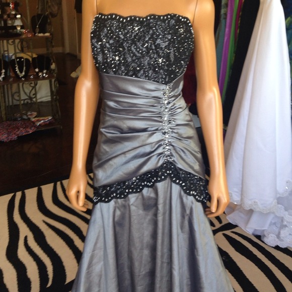Size 12 prom dress!