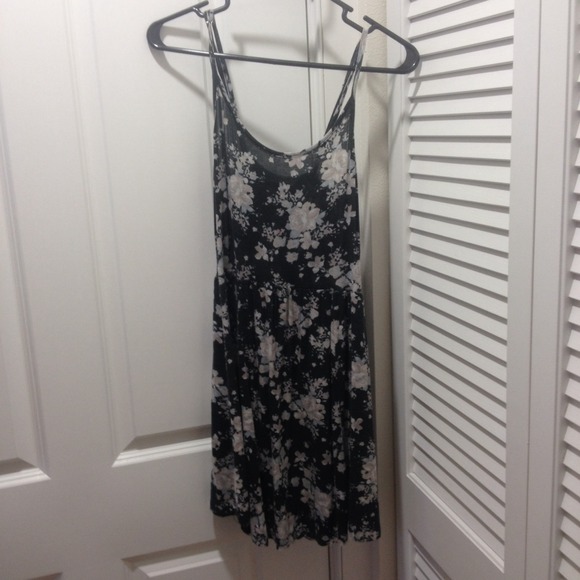 Brandy Melville Nora Dress