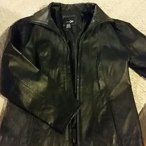 Leather fitted womans jacket-genuine leather