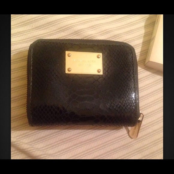 Michael kors embossed python leather wallet