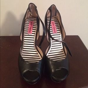 Betsey Johnson platform shoe