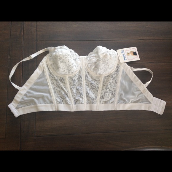 White lace bustier