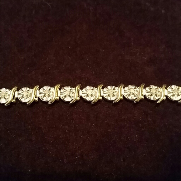 Diamond tennis bracelet
