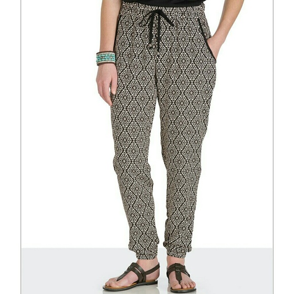 HOST PICK!!!! Reduced!! Printed jogger pants