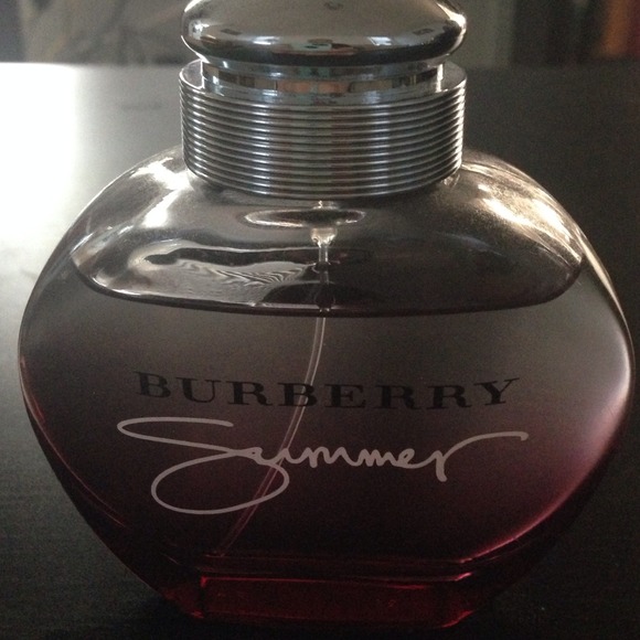 Burberry Summer. 🚫SOLD