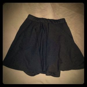 NWOT Simple black skater mini skirt