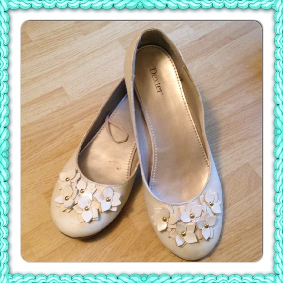 Sz. 7 Cream flats